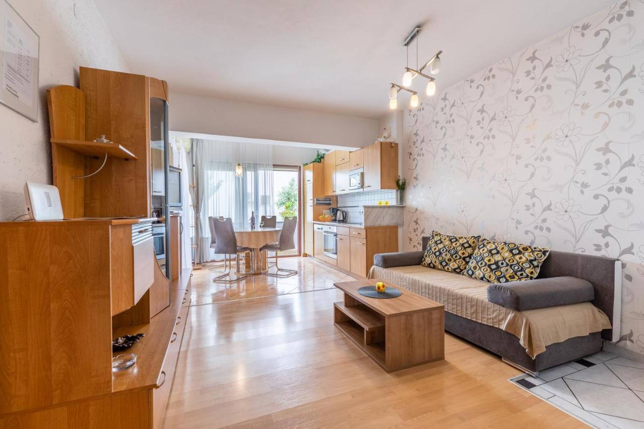 Apartman Lana Башка Екстер'єр фото